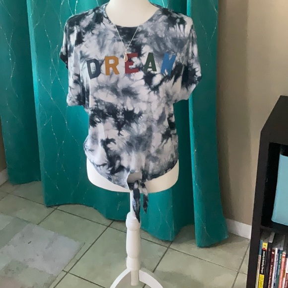 Short sleeve women’s top - Picture 2 of 5